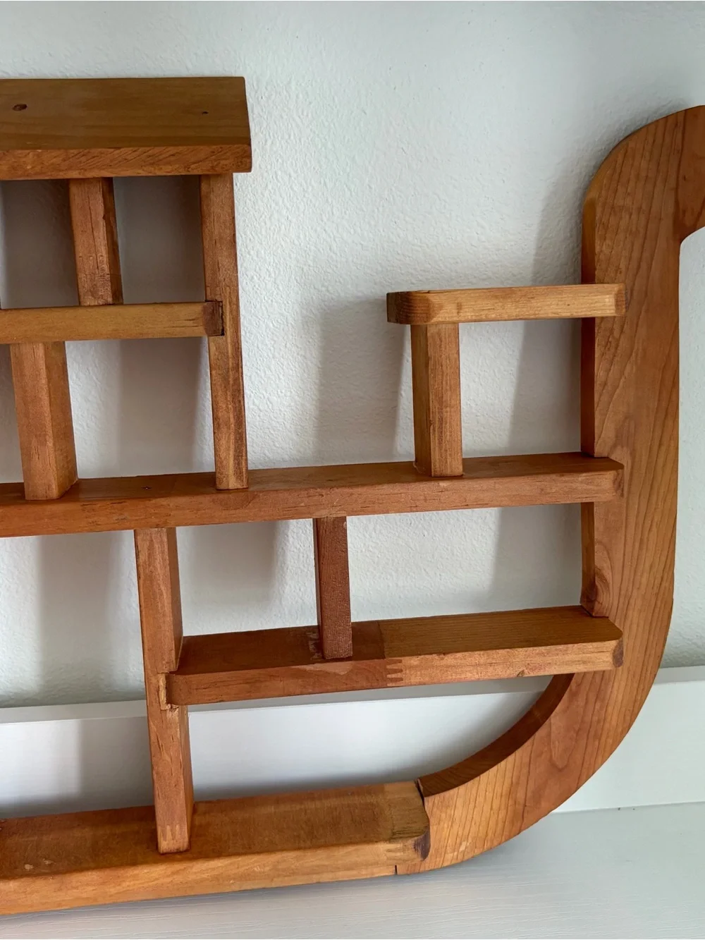 Vintage Noah’s Ark Wooden Wall Shelf Curio Display Shelf 22” Wide Nursery Decor